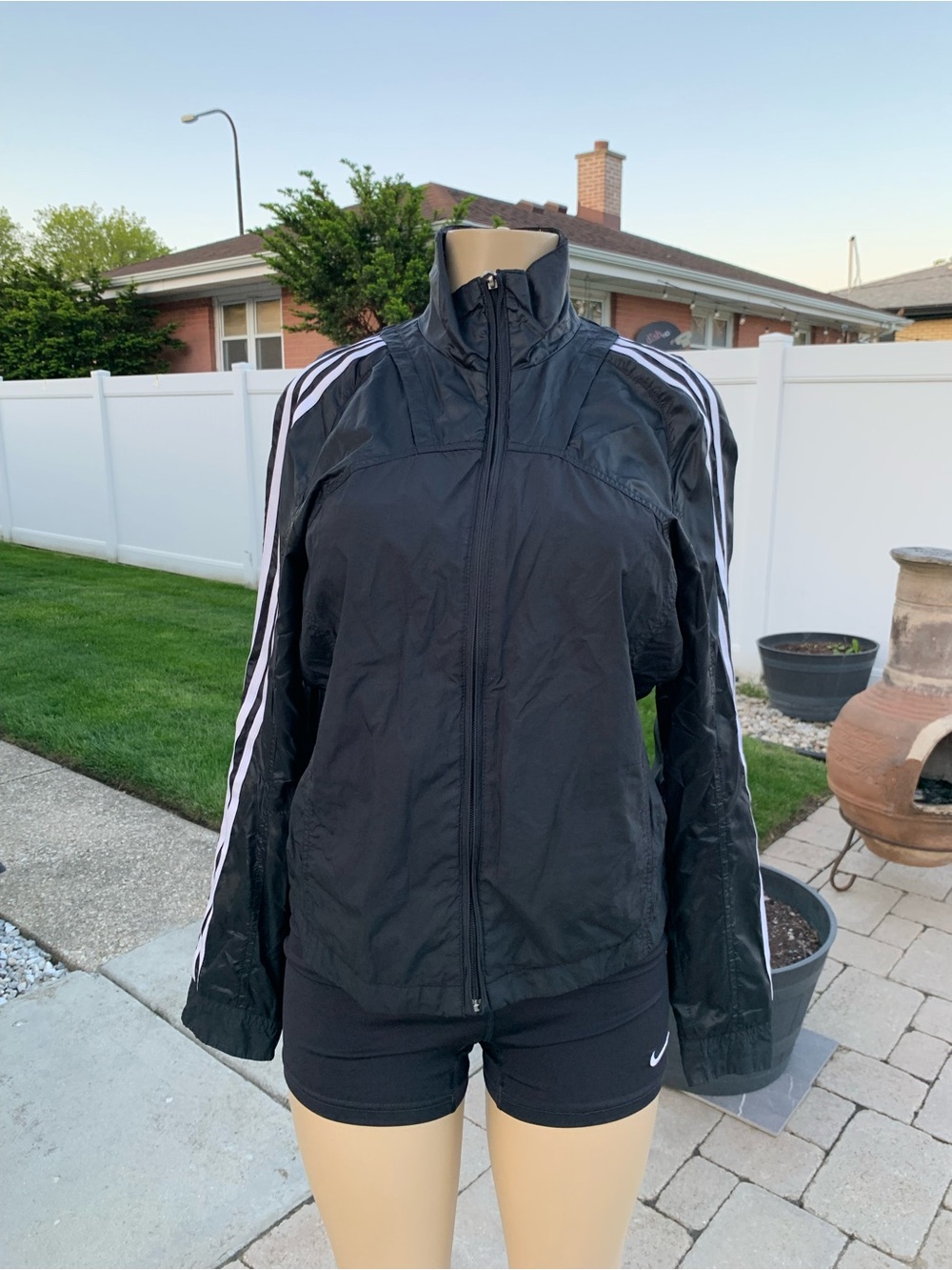 Adidas windbreaker track jacket classic white three-stripe size S